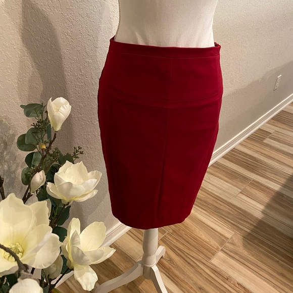 Express Design Studio Red Pencil Skirt - Picture 2 of 7